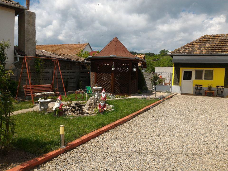 Casa Ana Hateg Exterior photo